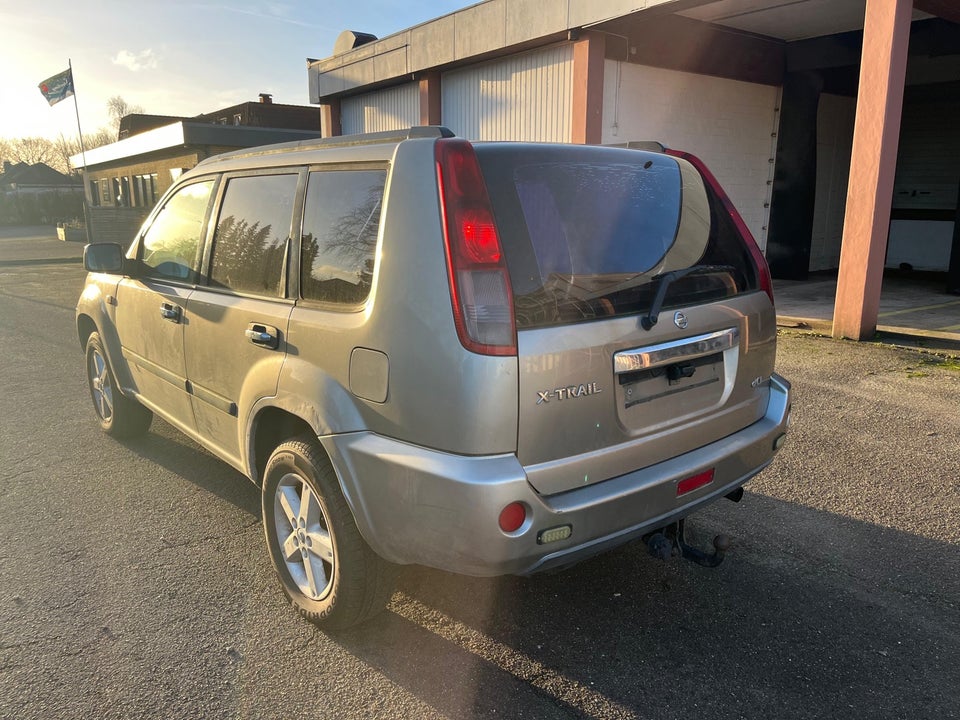 Nissan X-Trail 2,2 dCi Comfort 4x4 5d