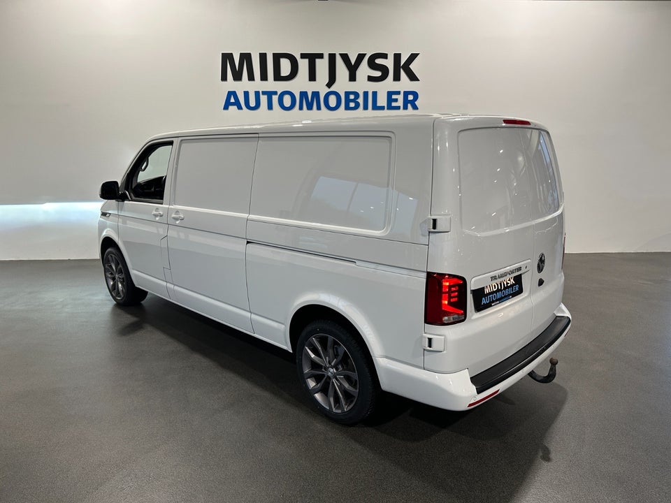 VW Transporter 2,0 TDi 150 Kassevogn DSG lang