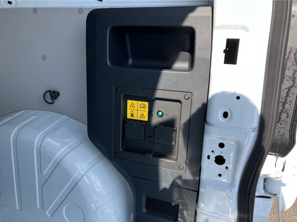 VW e-Transporter Comfort Kassevogn LWB