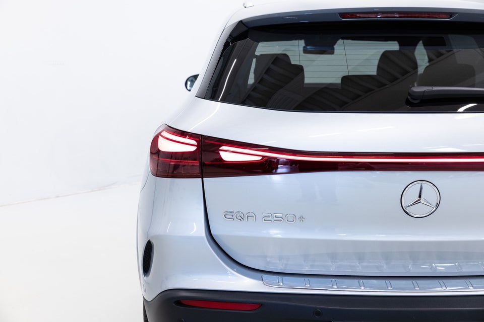 Mercedes EQA250+ AMG Premium 5d