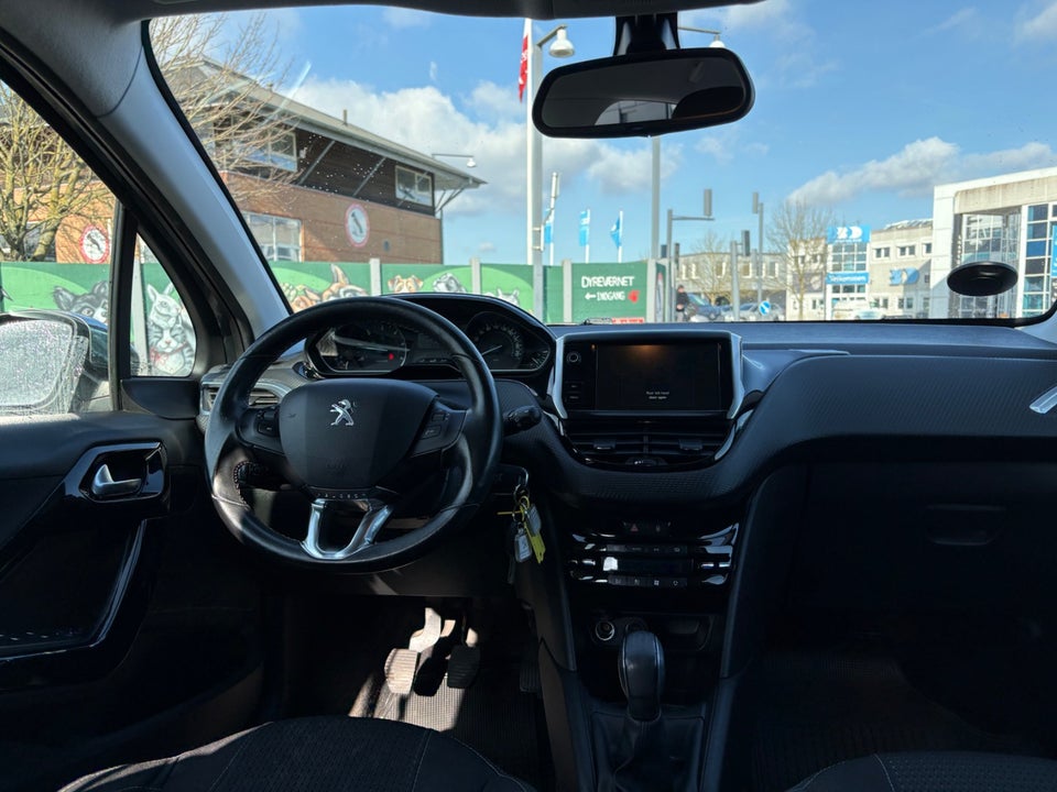 Peugeot 208 1,6 BlueHDi 100 Desire 5d