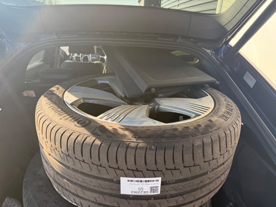 Audi e-tron 55 S-line Sportback quattro 5d