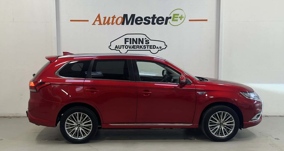 Mitsubishi Outlander 2,4 PHEV Intense CVT 4WD 5d