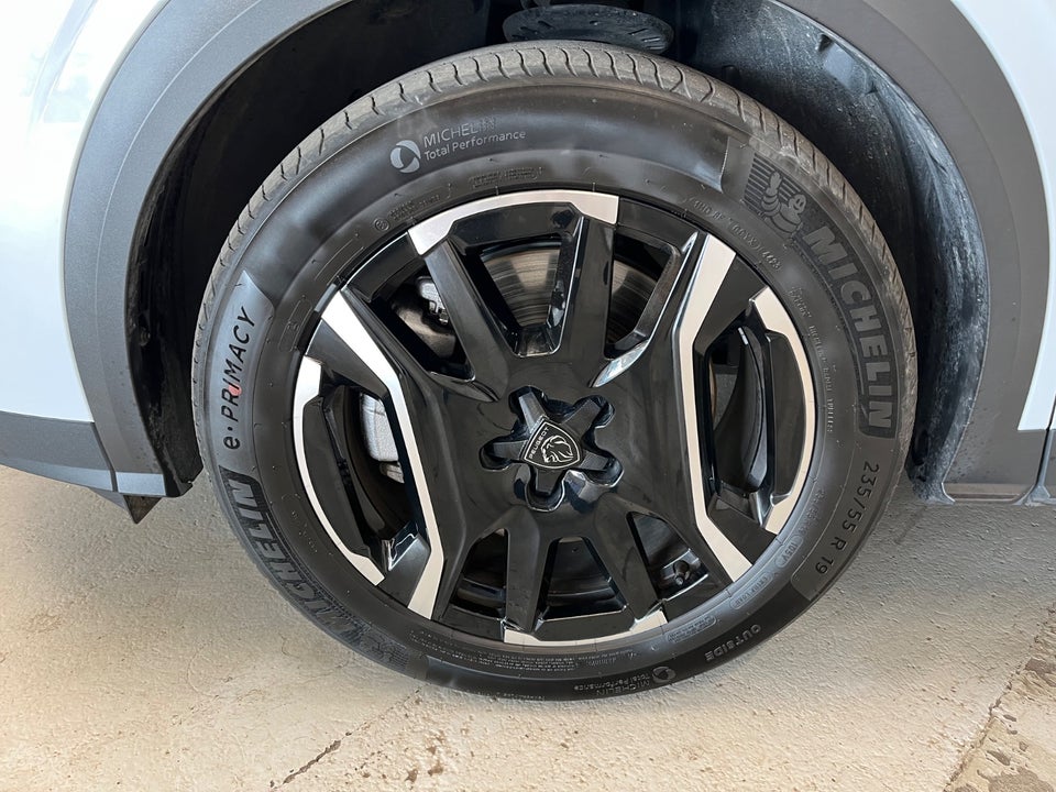 Peugeot e-3008 77 Allure Pack 5d
