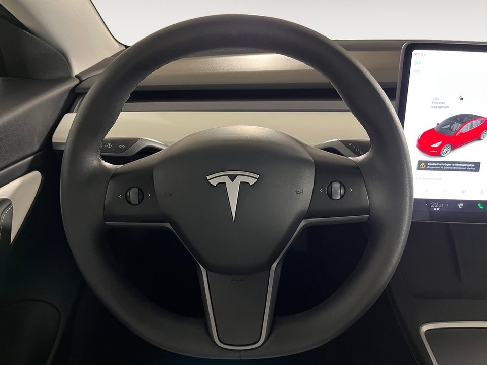 Tesla Model 3 Standard Range+ RWD 4d