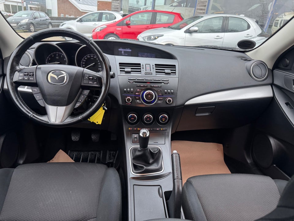 Mazda 3 1,6 Advance 4d