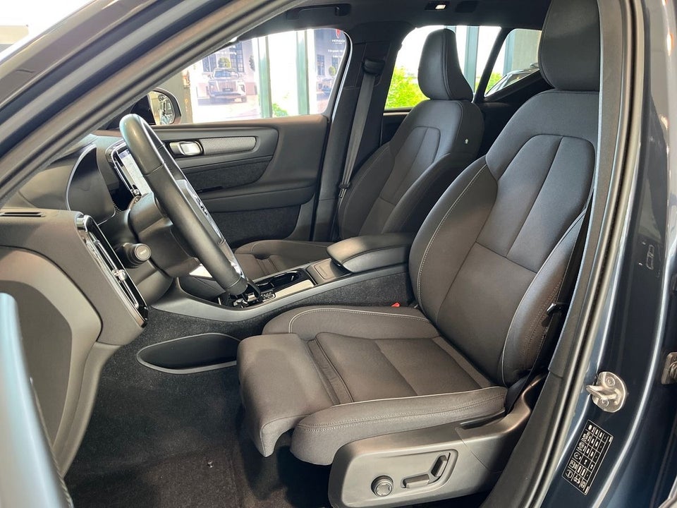 Volvo XC40 P6 ReCharge Pro 5d