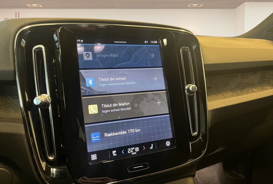 Volvo XC40 ReCharge Extended Range Plus 5d