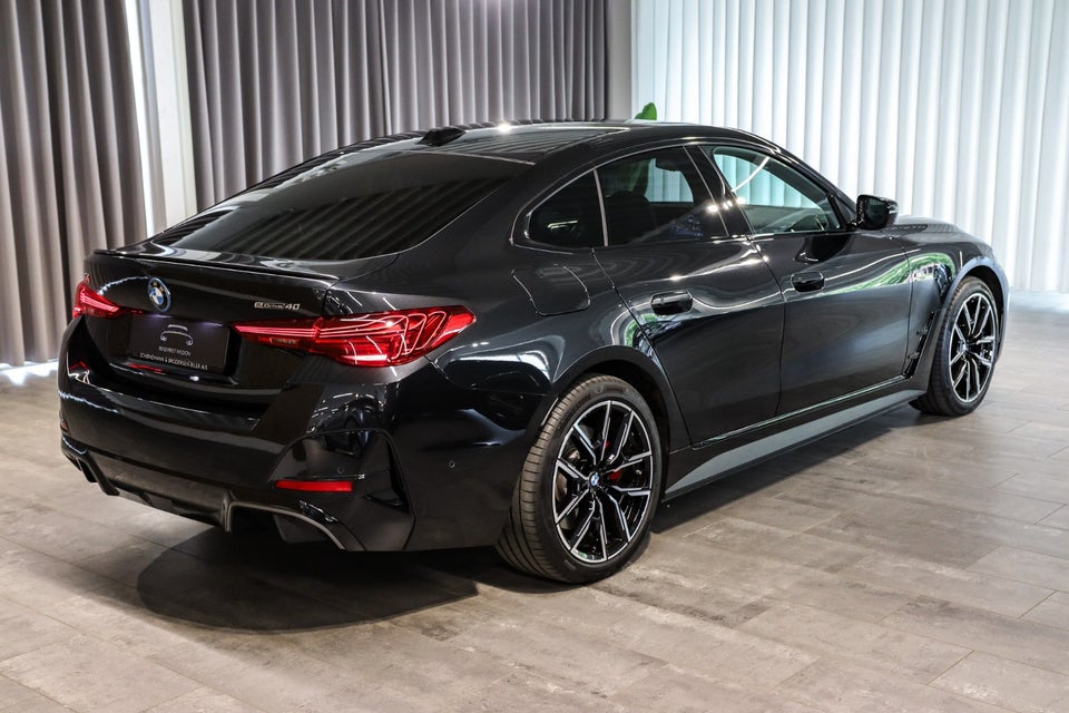 BMW i4 eDrive40 Fully Charged M-Sport 5d