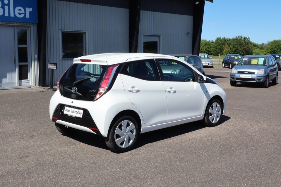 Toyota Aygo 1,0 VVT-i x-clusiv 5d
