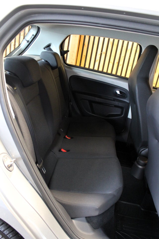 VW Up! 1,0 MPi 60 Move Up! BMT 5d