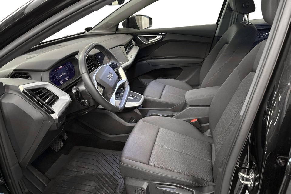 Audi Q4 e-tron 45 Progress 5d