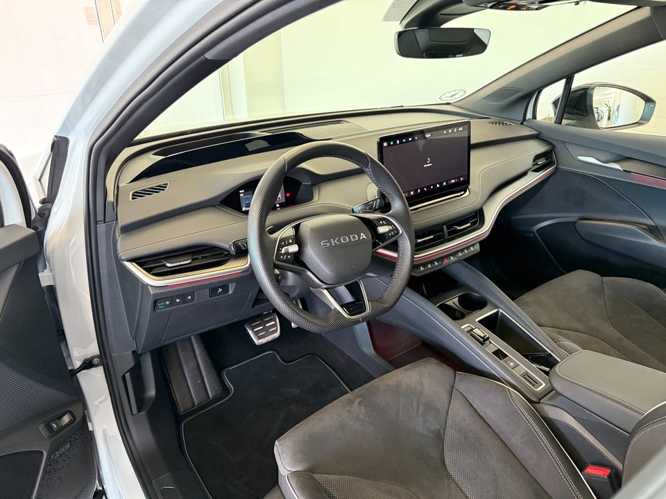Skoda Enyaq 85 iV Sportline Advanced 5d