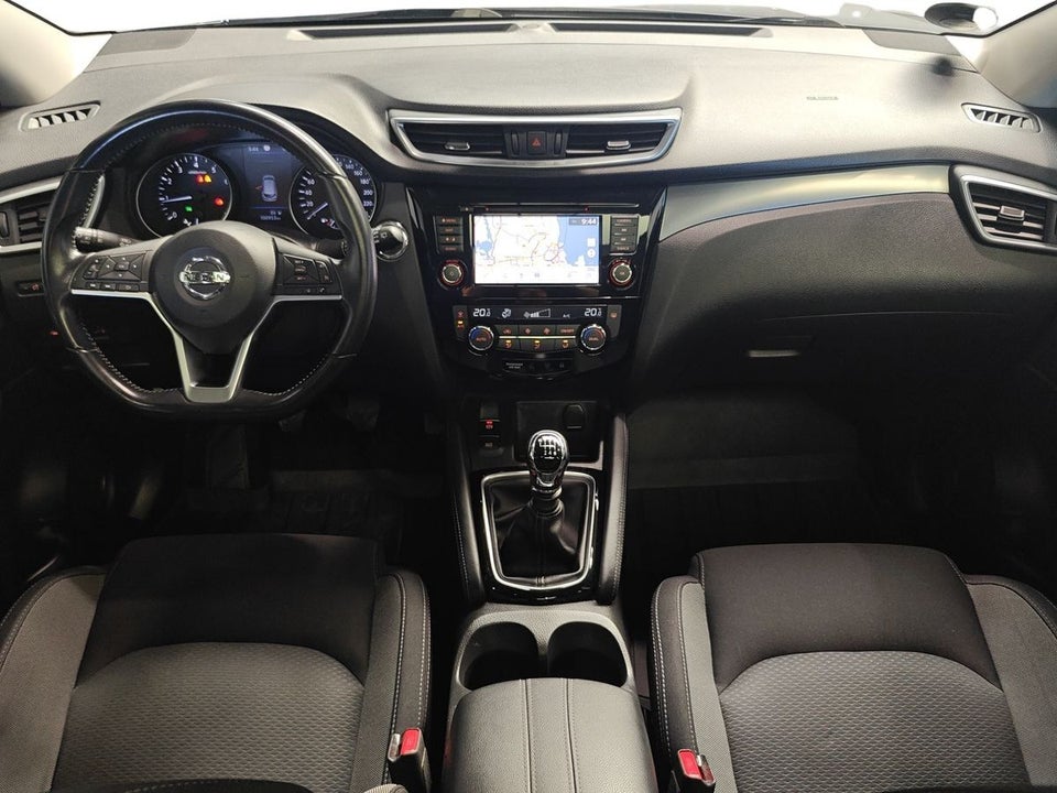 Nissan Qashqai 1,3 Dig-T 140 N-Connecta 5d