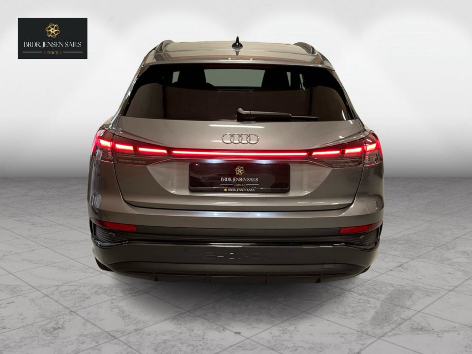 Audi Q4 e-tron 50 S-line quattro 5d