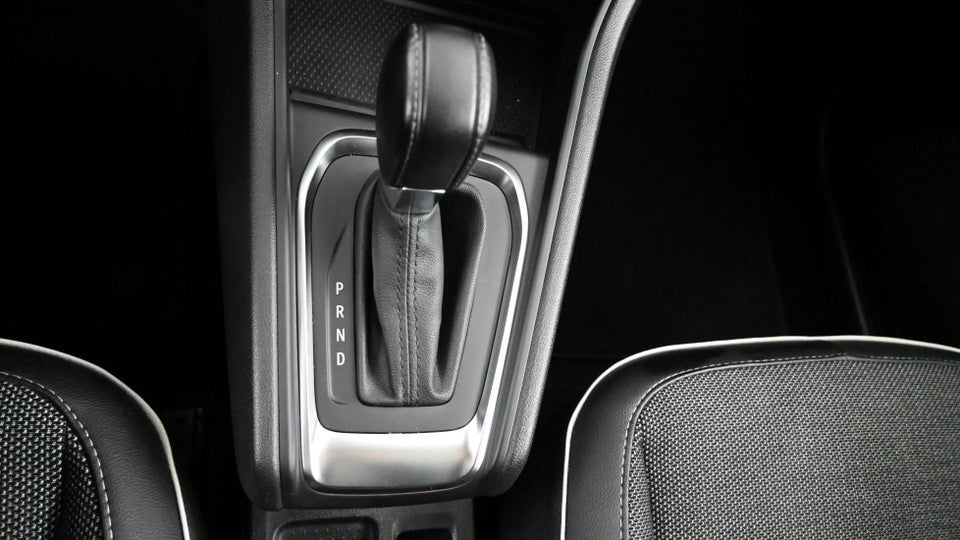 Renault Captur 1,3 TCe 140 Intens EDC 5d