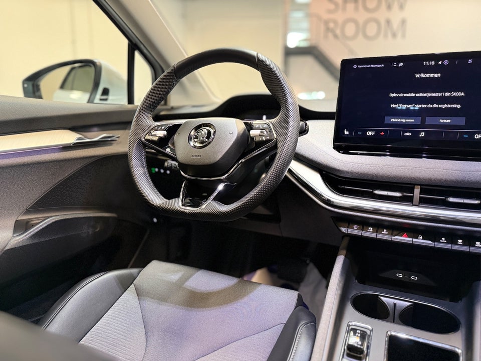 Skoda Enyaq 80x iV Loft 5d
