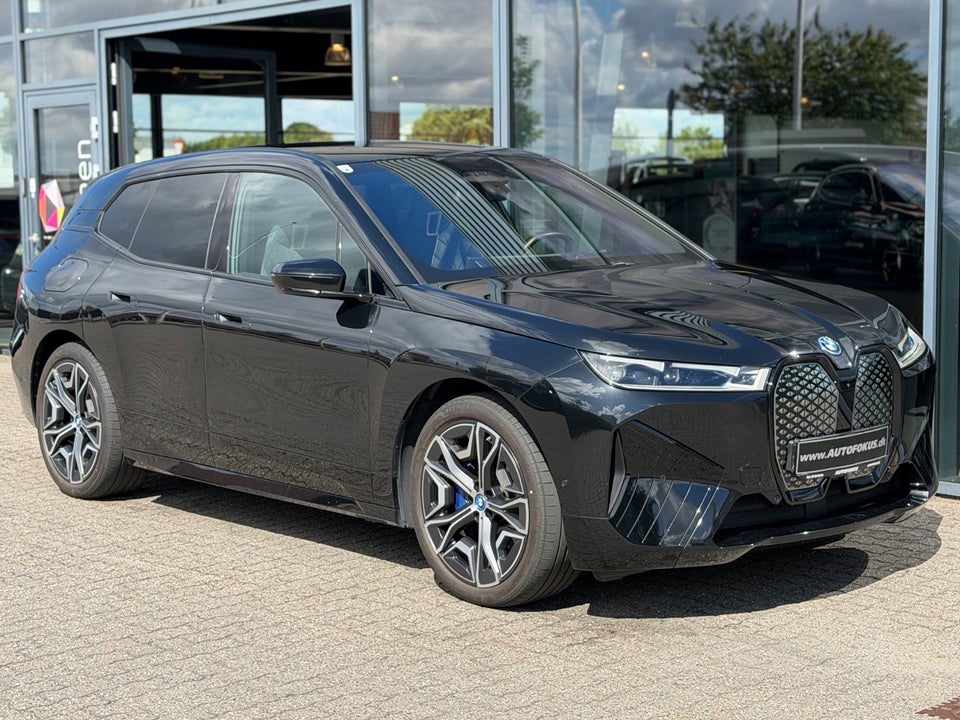 BMW iX xDrive40 Sport 5d
