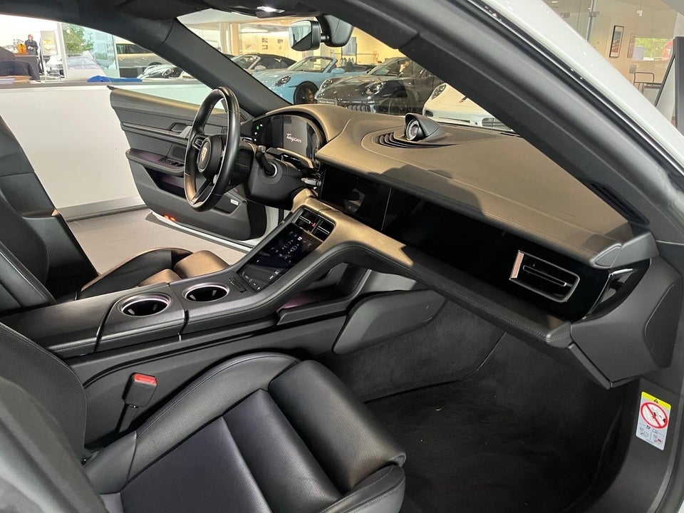 Porsche Taycan 4S Performance+ Cross Turismo 5d
