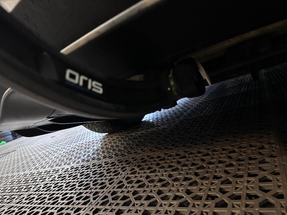 Tesla Model 3 Long Range AWD 4d