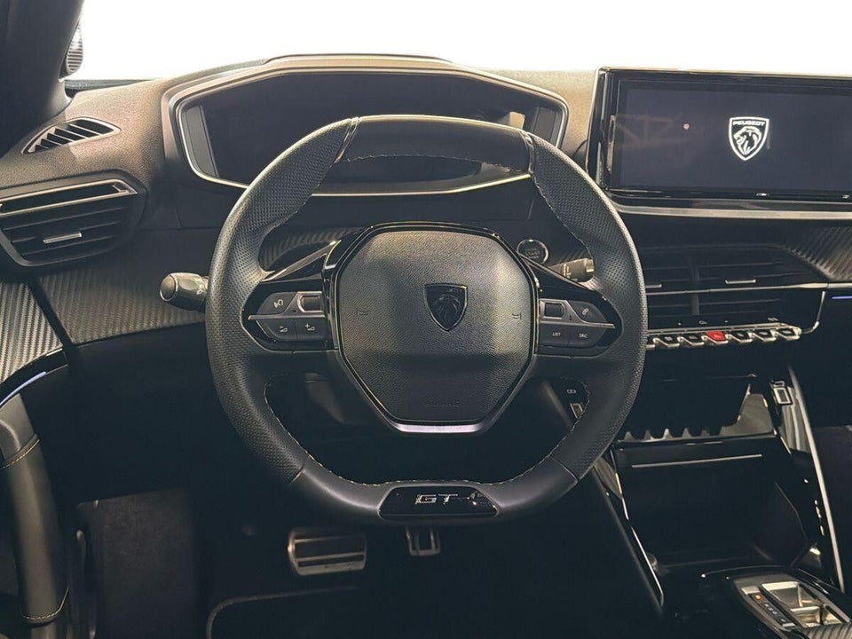 Peugeot e-2008 50 GT 5d