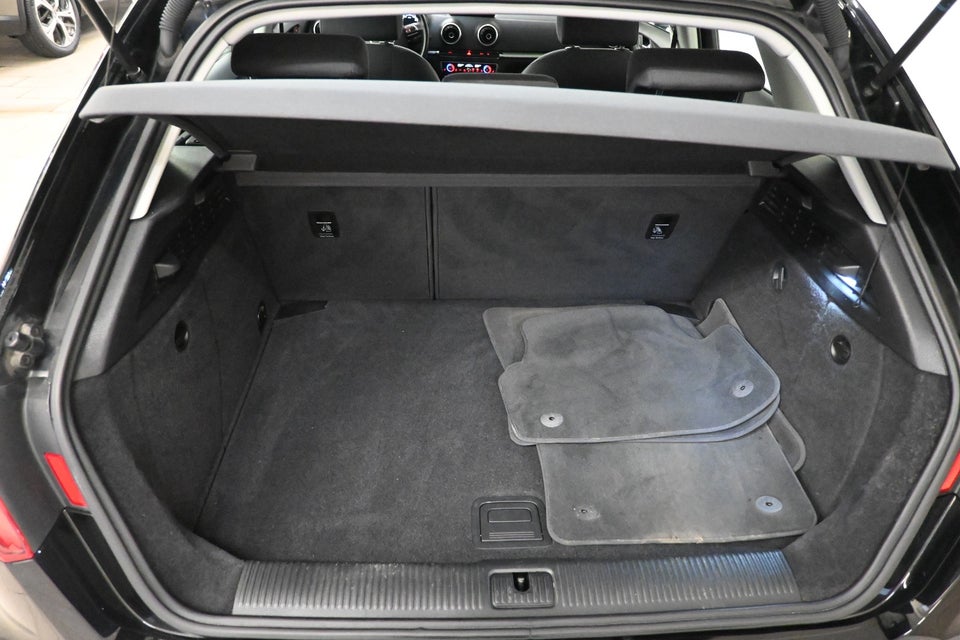 Audi A3 1,4 TFSi 150 Attraction Sportback 5d