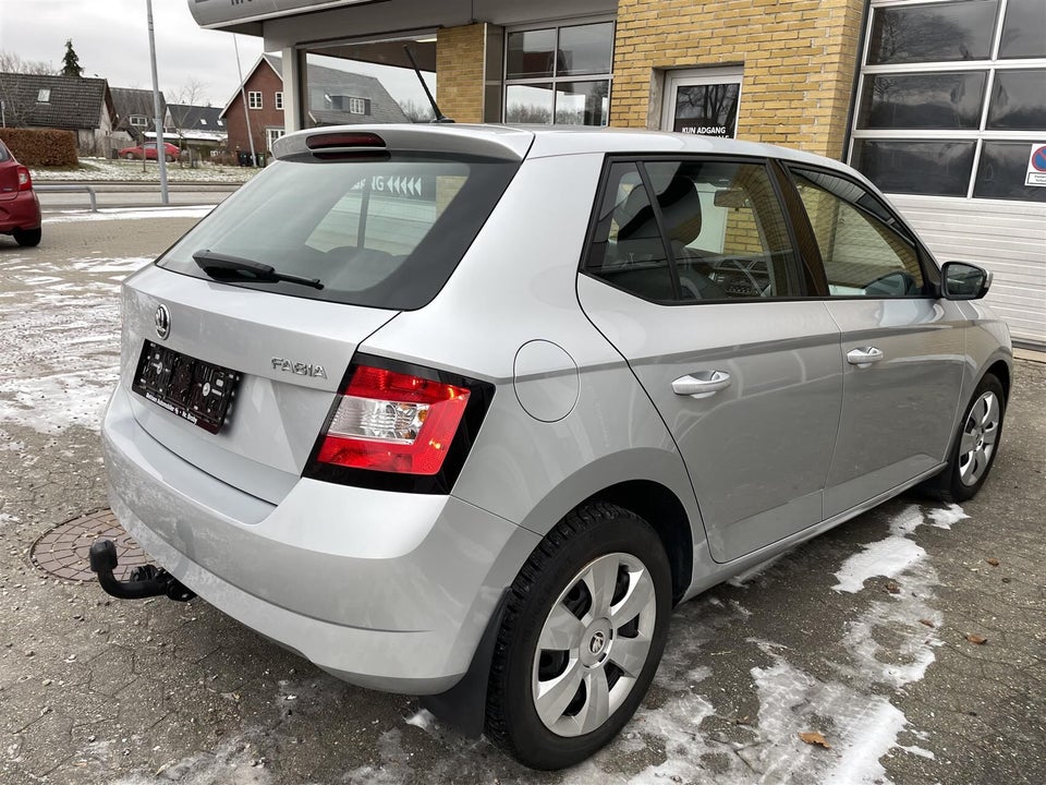 Skoda Fabia 1,0 MPi 75 Ambition 5d