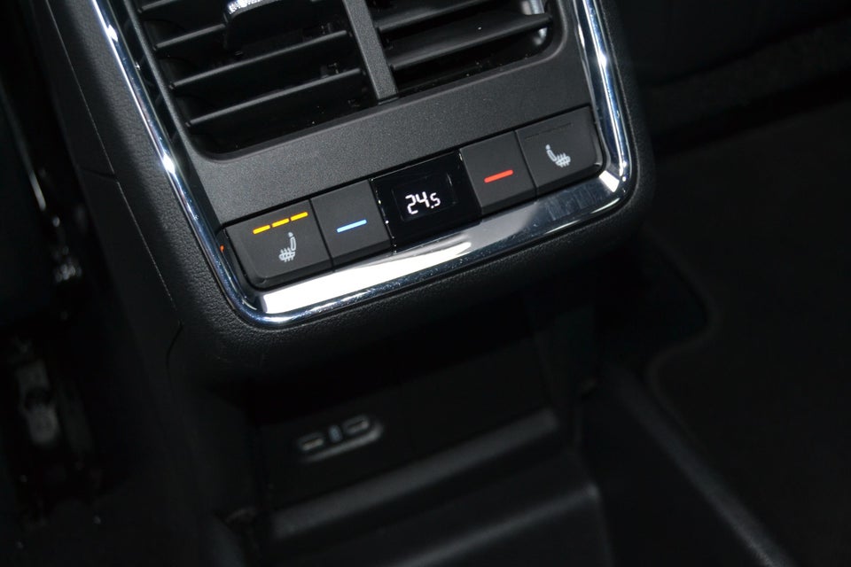 Skoda Enyaq 80 iV Loft 5d