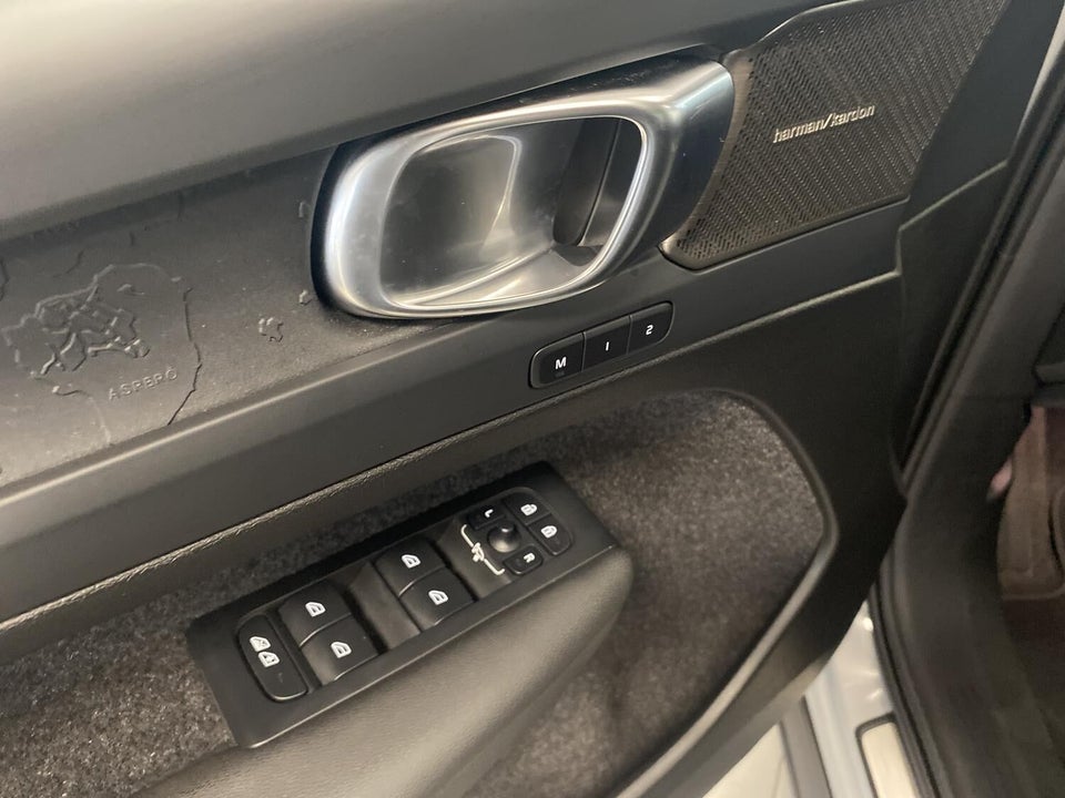 Volvo EX40 Extended Range Ultra 5d