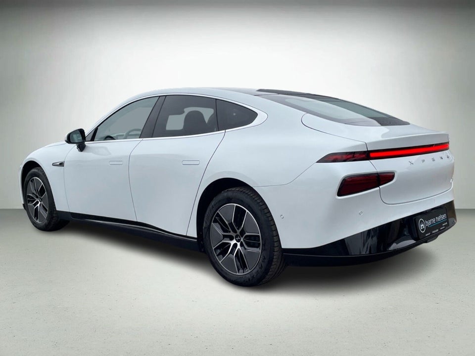 Xpeng P7 Long Range 4d