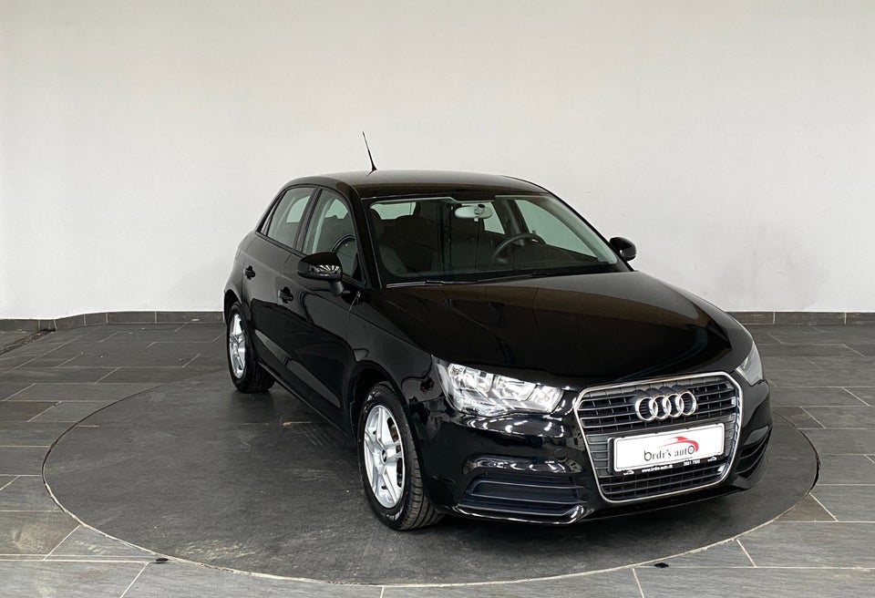 Audi A1 1,6 TDi 90 Attraction Sportback 5d