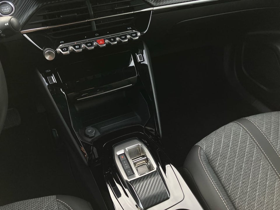 Peugeot e-2008 50 Allure 5d