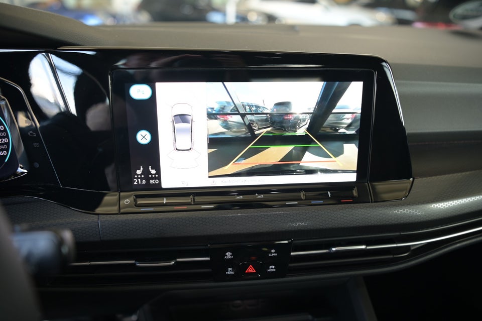 VW Golf VIII 1,4 GTE DSG 5d