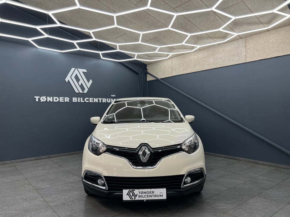 Renault Captur 0,9 TCe 90 Expression 5d