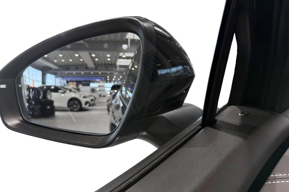 VW ID.4 77 Style 4Motion 5d