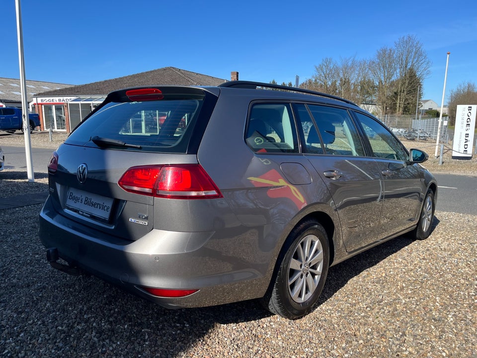 VW Golf VII 1,6 TDi 110 BlueMotion Variant 5d