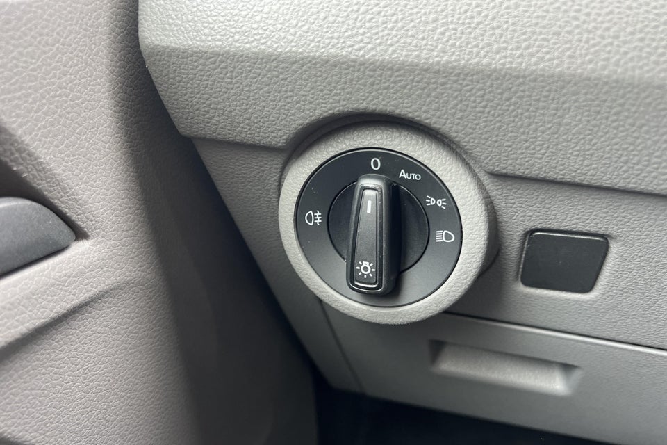 VW Transporter 2,0 TDi 150 Kassevogn DSG lang
