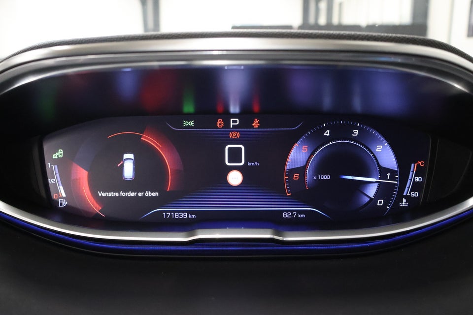 Peugeot 3008 1,5 BlueHDi 130 Allure EAT8 5d