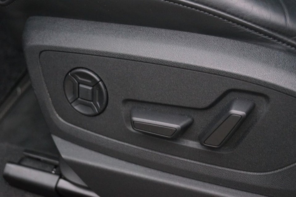 Audi e-tron 55 S-line quattro 5d