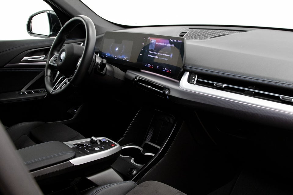 BMW iX1 xDrive30 Charged M-Sport 5d