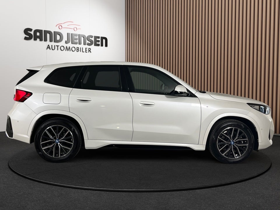 BMW iX1 xDrive30 M-Sport 5d