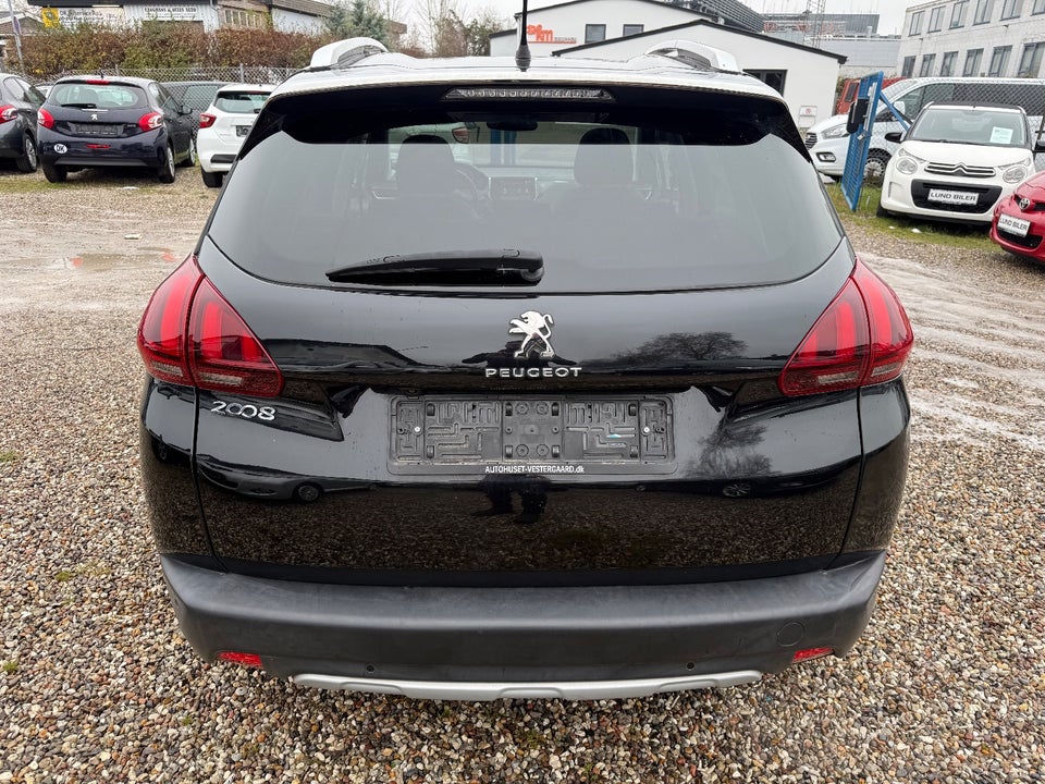 Peugeot 2008 1,5 BlueHDi 100 Allure Sky 5d