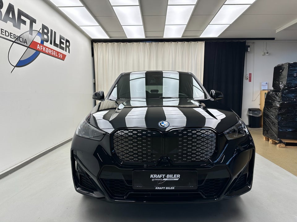 BMW iX1 eDrive20 M-Sport Pro 5d