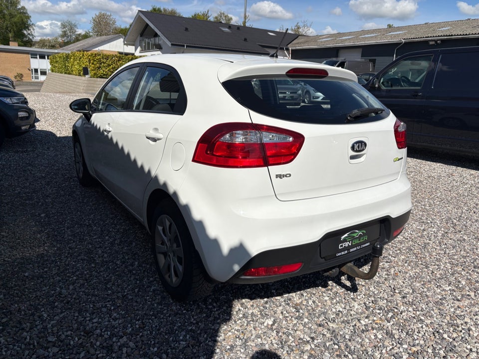 Kia Rio 1,2 CVVT Style+ 5d