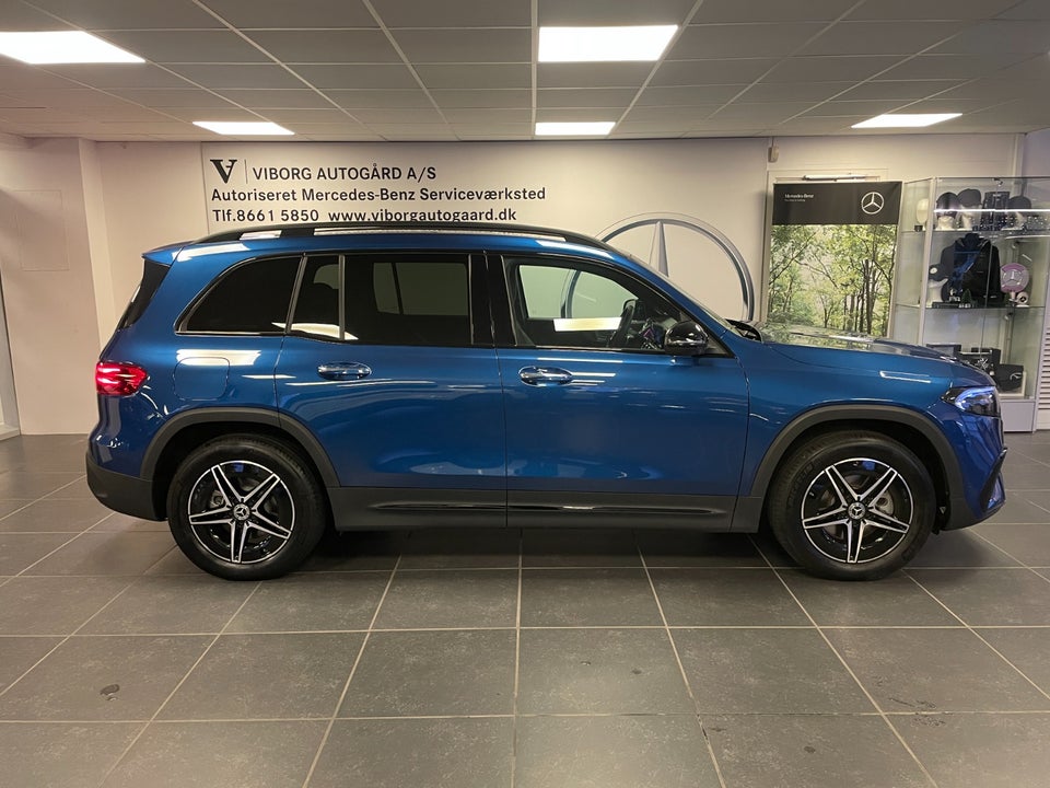 Mercedes EQB300 AMG Line 4Matic 5d