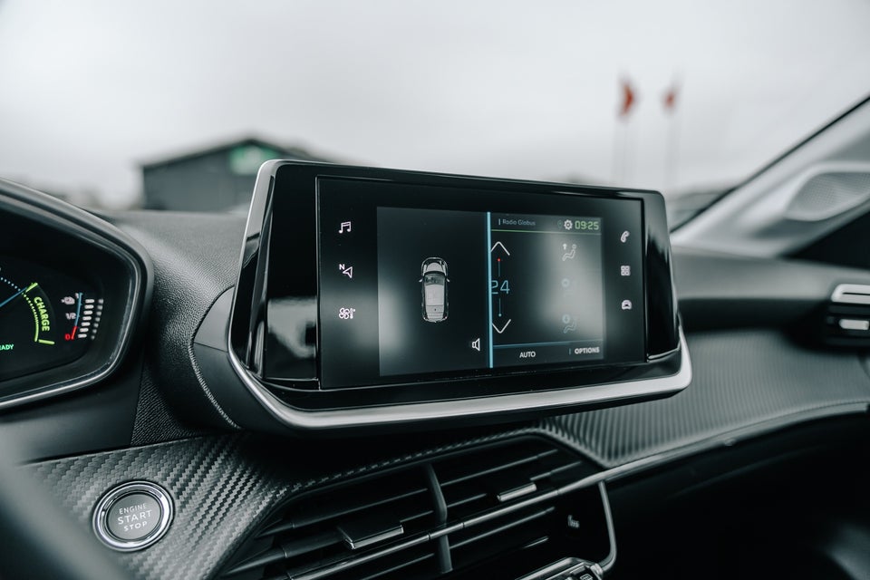 Peugeot e-208 50 Active 5d