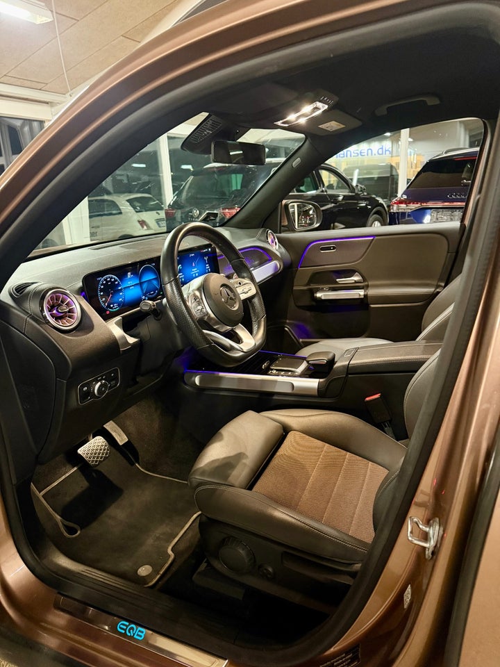 Mercedes EQB300 4Matic 7prs 5d