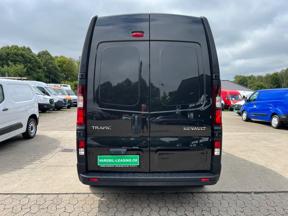 Renault Trafic T29 2,0 dCi 145 L2H2