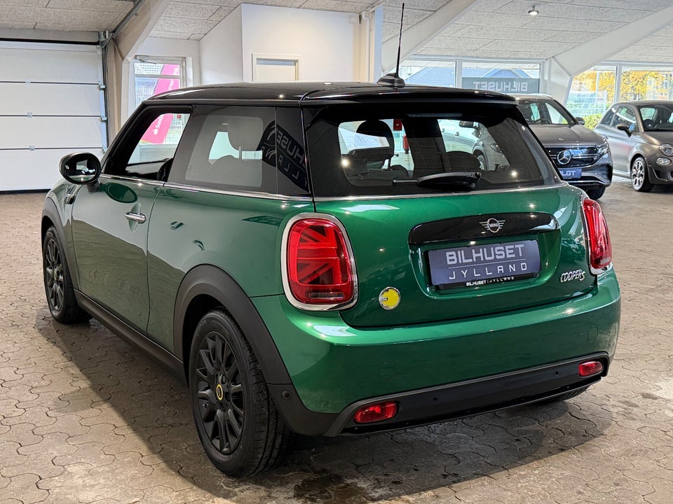 MINI Cooper SE Classic Trim 3d