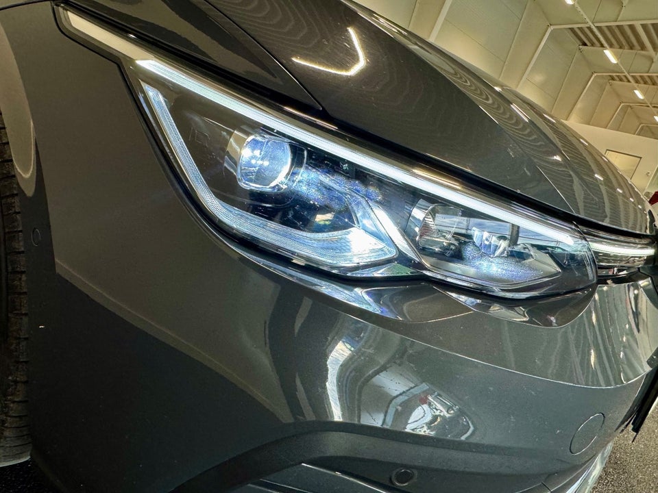 VW Golf VIII 1,4 eHybrid DSG 5d